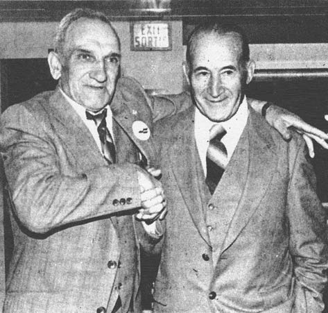 Tom Fleming (right), of North Sydney and forrmerly of Harbour Grace, was the lone Caribou officer to survive the sinking.&nbsp; William Currie, (left), of Port aux Basques was also a crew member of the Caribou who survived.&nbsp; This photo was taken in 1986 - Tom Fleming (� droite), de Sydney du nord et forrmerly la grace de port, �tait le seul officier de Caribou � survivre la descente. William Currie, (laiss�), Port aux Basques. gauches �tait �galement un membre de servir d' �quipier du caribou qui a surv�cu. Cette photo a �t� prise en 1986