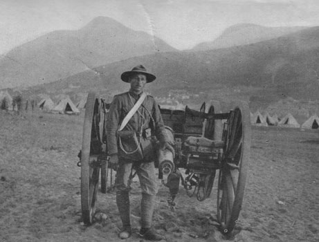 Private Randell, E Battery Royal Canadian Field Artillery, at Capetown, 1899 - Randell priv, artillerie de campagne canadienne royale de batterie de E,  Capetown, 1899